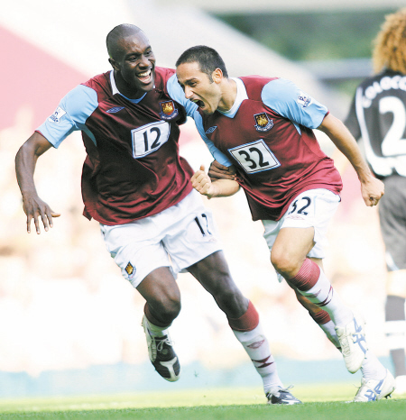 篮球勇士替补球员贡献关键分数