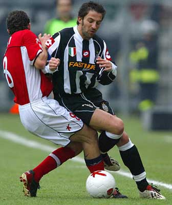 足球中超球队官宣签下韩国国脚