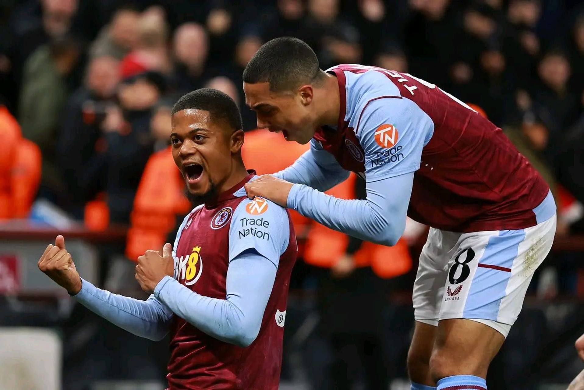 逆天倒勾！40岁C罗一飞冲天：队友对手都看傻了 梦回7年前那一晚