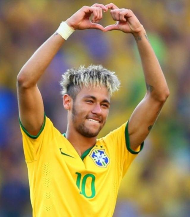 佳夫：上场机会不多让我决定离开米兰；希望米兰能拿联赛冠军