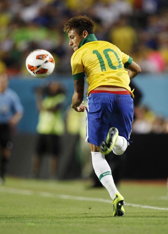 震撼！姆巴佩圣马梅斯上演天秀 阿诺德助攻配合堪称艺术品