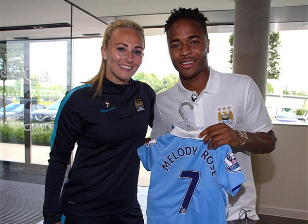 两球一助+解锁职业生涯400助，梅西：让我们继续前进